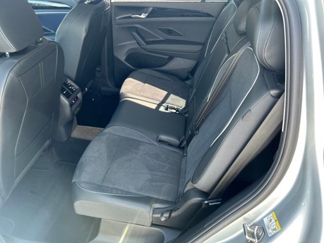 Fahrzeugabbildung Volkswagen Tayron 2.0 TDI ELEGANCE 4MOTION 7-SITZER NAVI LE