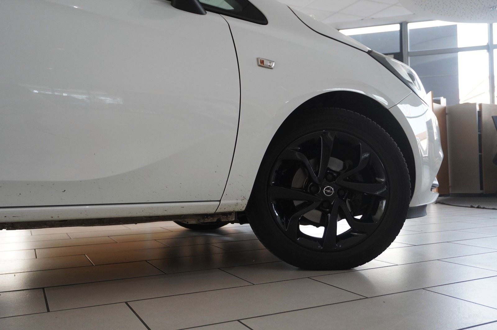 Fahrzeugabbildung Opel Corsa E 1.2 COLOR EDIT. AUTOM. LED/SHZ/SPORT/USB