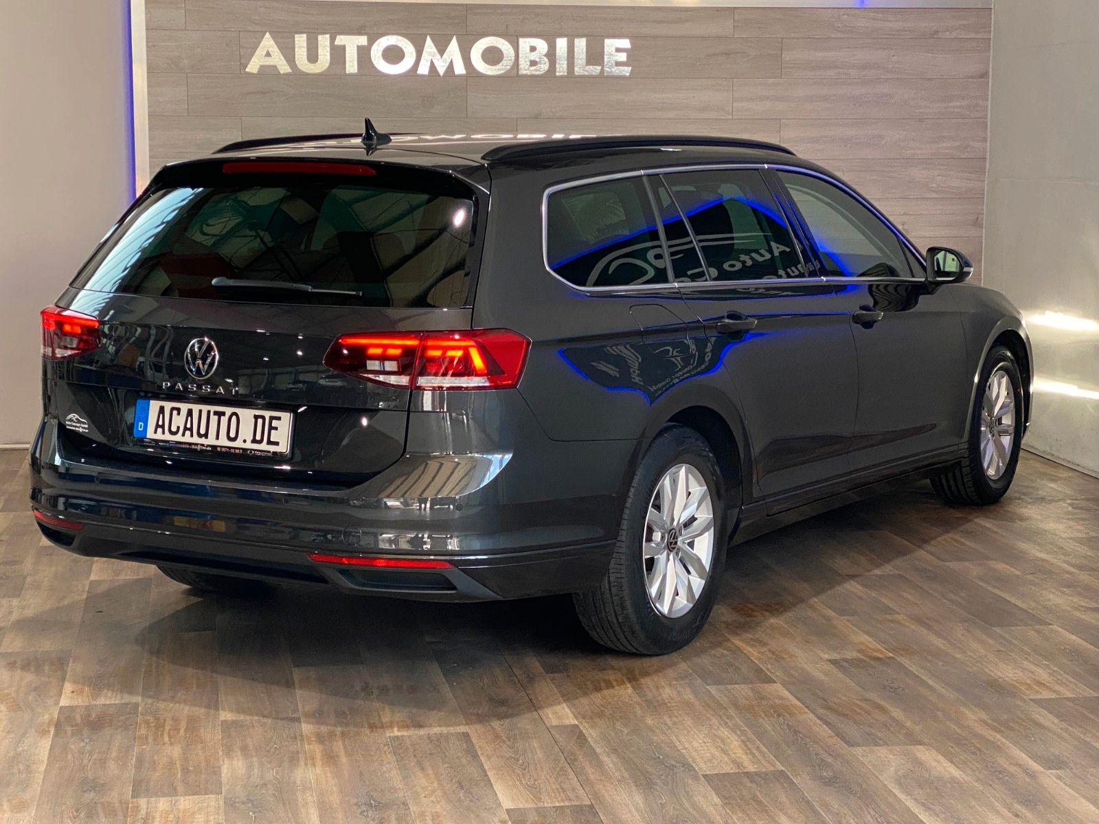 Fahrzeugabbildung Volkswagen Passat Variant Business 2,0TDI *LED*NAVI *ASSIST