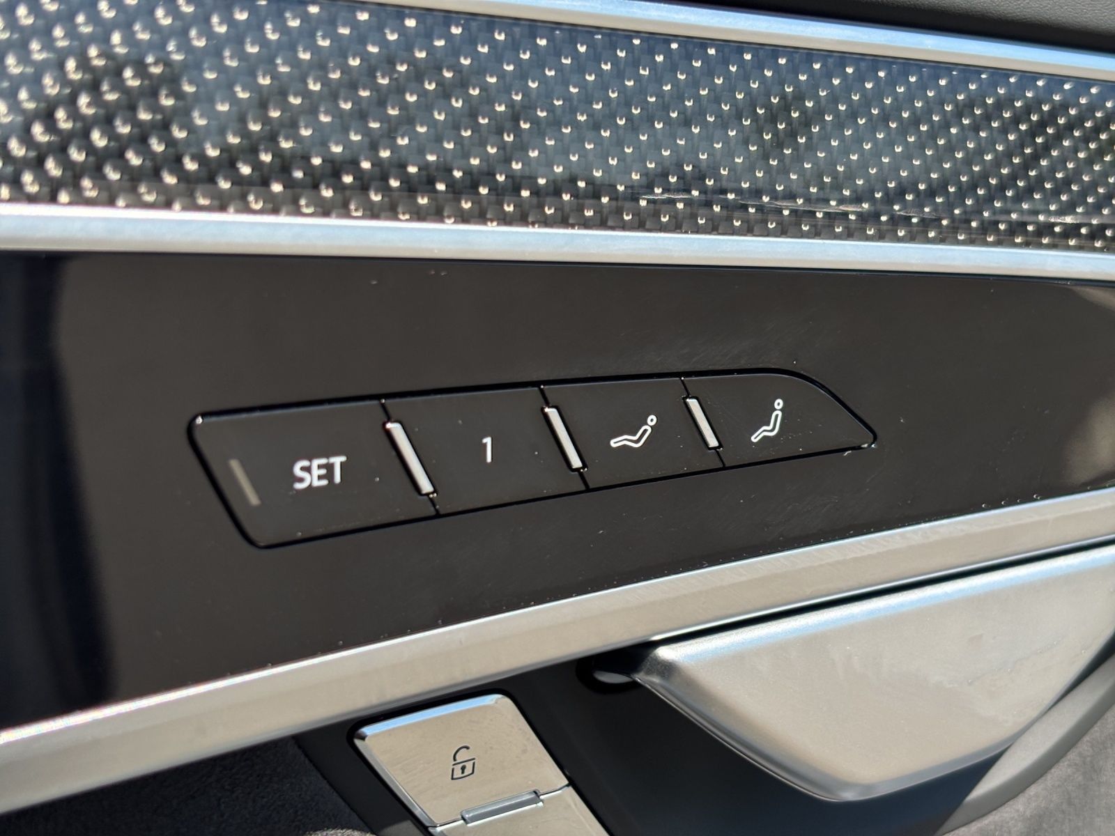 Audi A8 - Bild 20