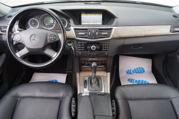 Mercedes E 250 - 11