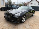 Mercedes-Benz 250 SLK Roadster+AMG Styling+Pano+Harman+Airscr+ - Mercedes-Benz SLK 250 mit Benzin-Antrieb