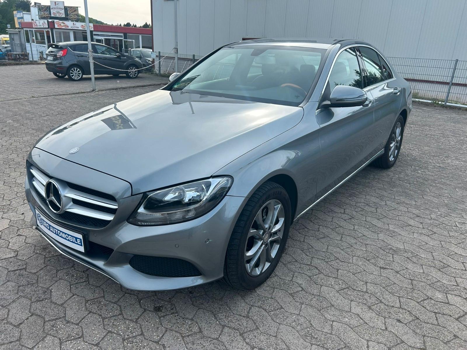 Mercedes-Benz C200 Avantgarde AUT+PDC+TEMP+ LEDER+NAVI