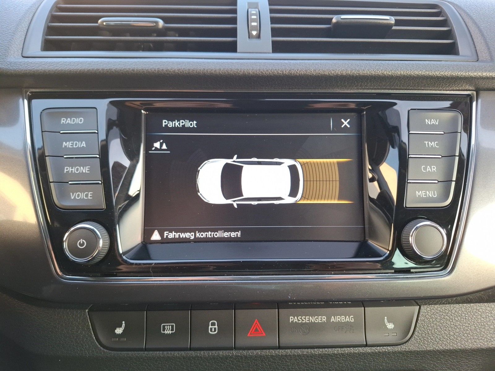 Fahrzeugabbildung SKODA Fabia TSI Best of Clever LED Navi ACC PDC SHZ LM