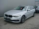 BMW 520iA*SPORT LINE*PANORAMA*WLAN**** - BMW 520 mit Benzin-Antrieb: Silber