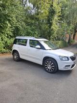 Skoda Yeti 2.0 TDI DSG 4x4 L&K Ambition Unfallfrei - Skoda Yeti 2.0 TDI