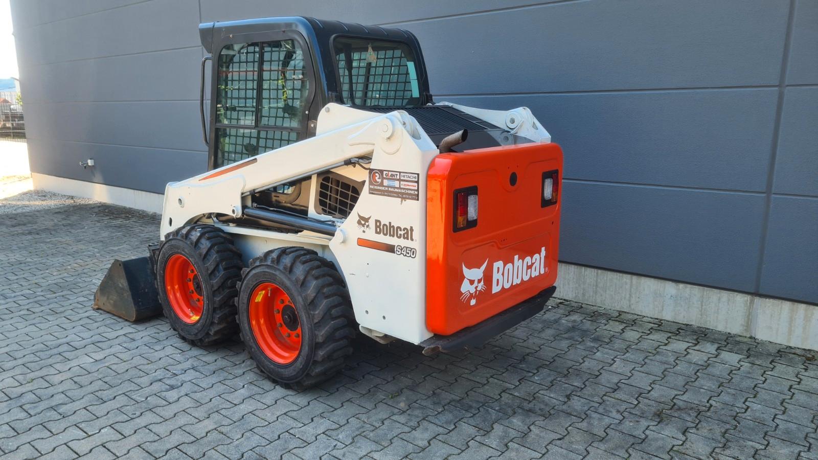 Bobcat S450  - Reifen neu - Schaufel
