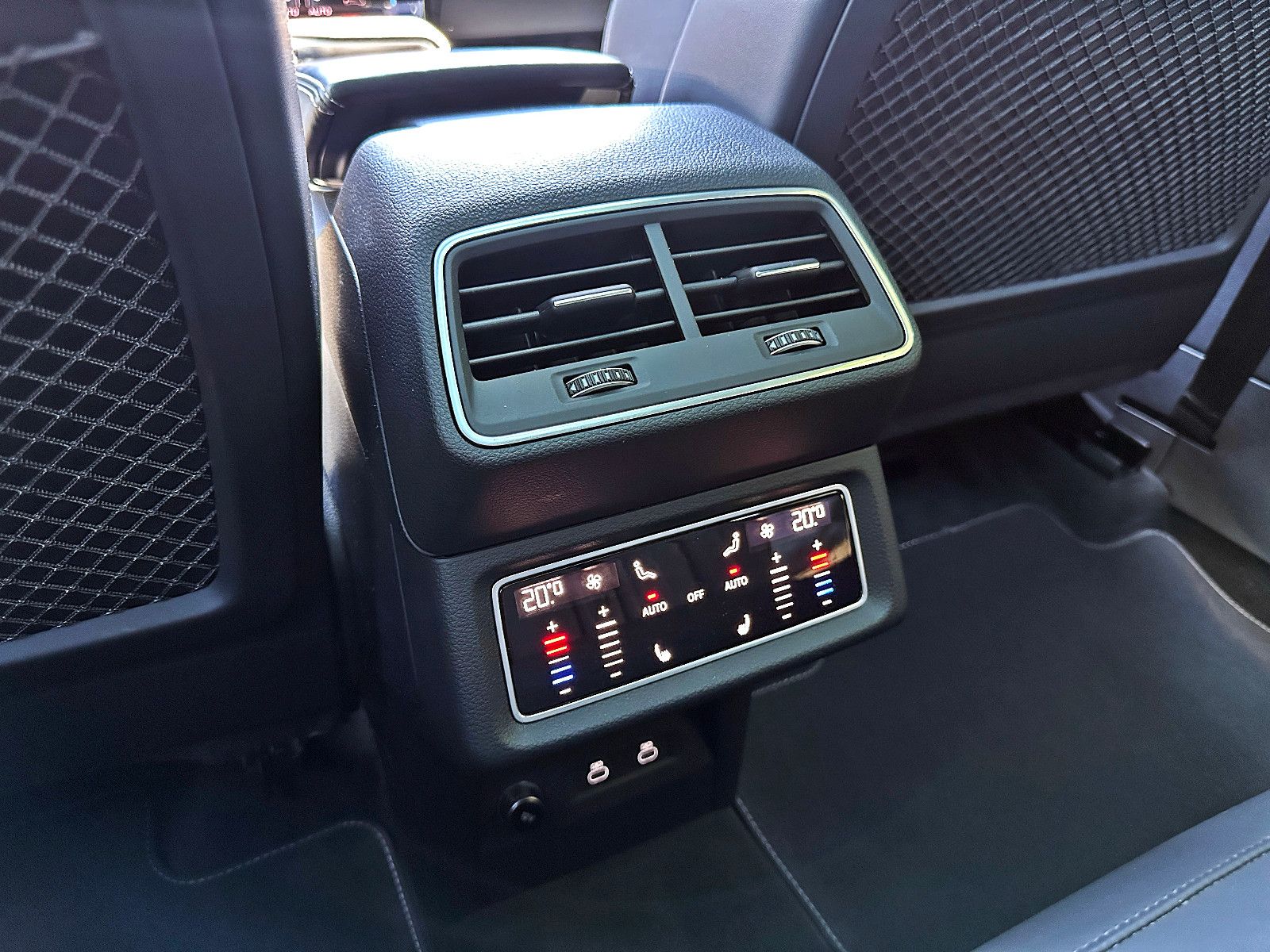 Audi Q8 e-tron - Bild 27
