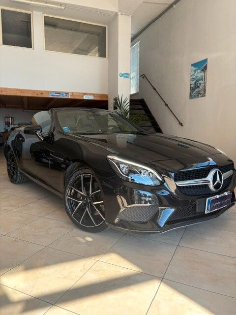 Image of Mercedes-Benz SLC 250