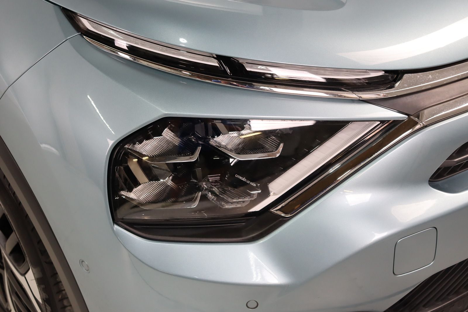 Fahrzeugabbildung Citroën C4 1.2i Feel Pack * LED * Navi * LRHZ *