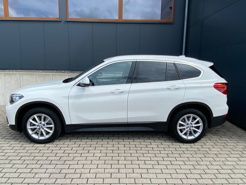 BMW X1 sDrive20i DKG AHK/NAVI/Apple/TEMPO/LHZ/H-Klap imagem 3