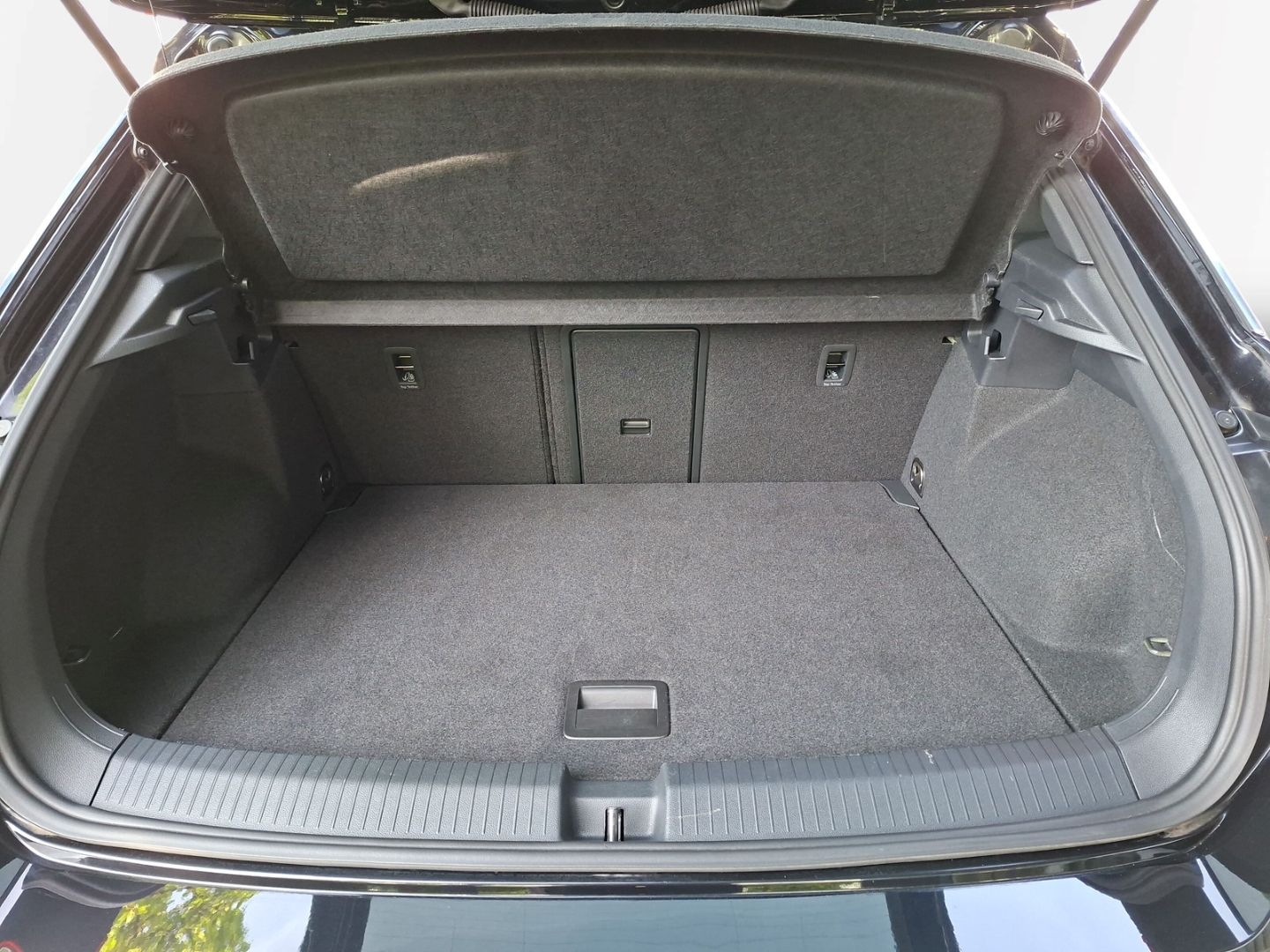 T-Roc 2.0 TDI DSG R-Line *AHK*LED*ACC*