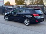 Hyundai i30 1,6 crdi blue Style - Hyundai i30: Crdi Style