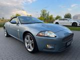 Jaguar XKR Cabriolet - - blaue Jaguar XKR
