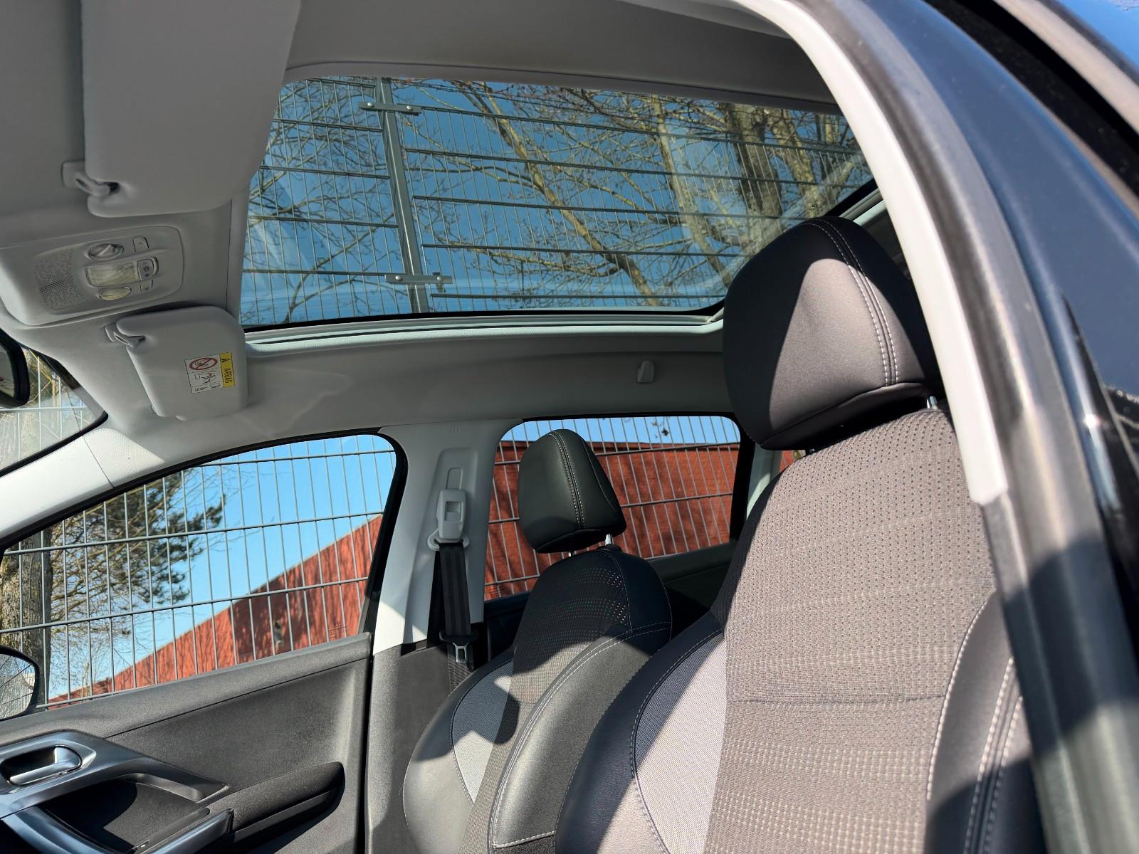Peugeot 2008 Allure 1.5 BlueHDi 100 Leder Navi AHK