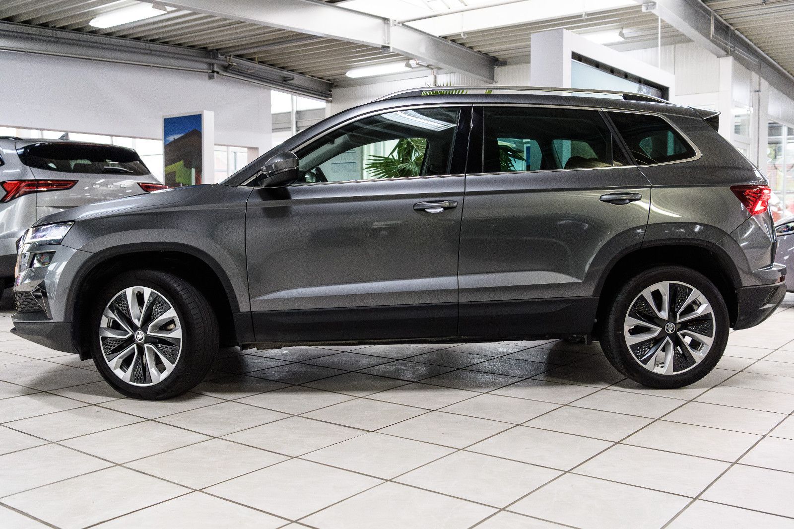 Fahrzeugabbildung SKODA Karoq Selection