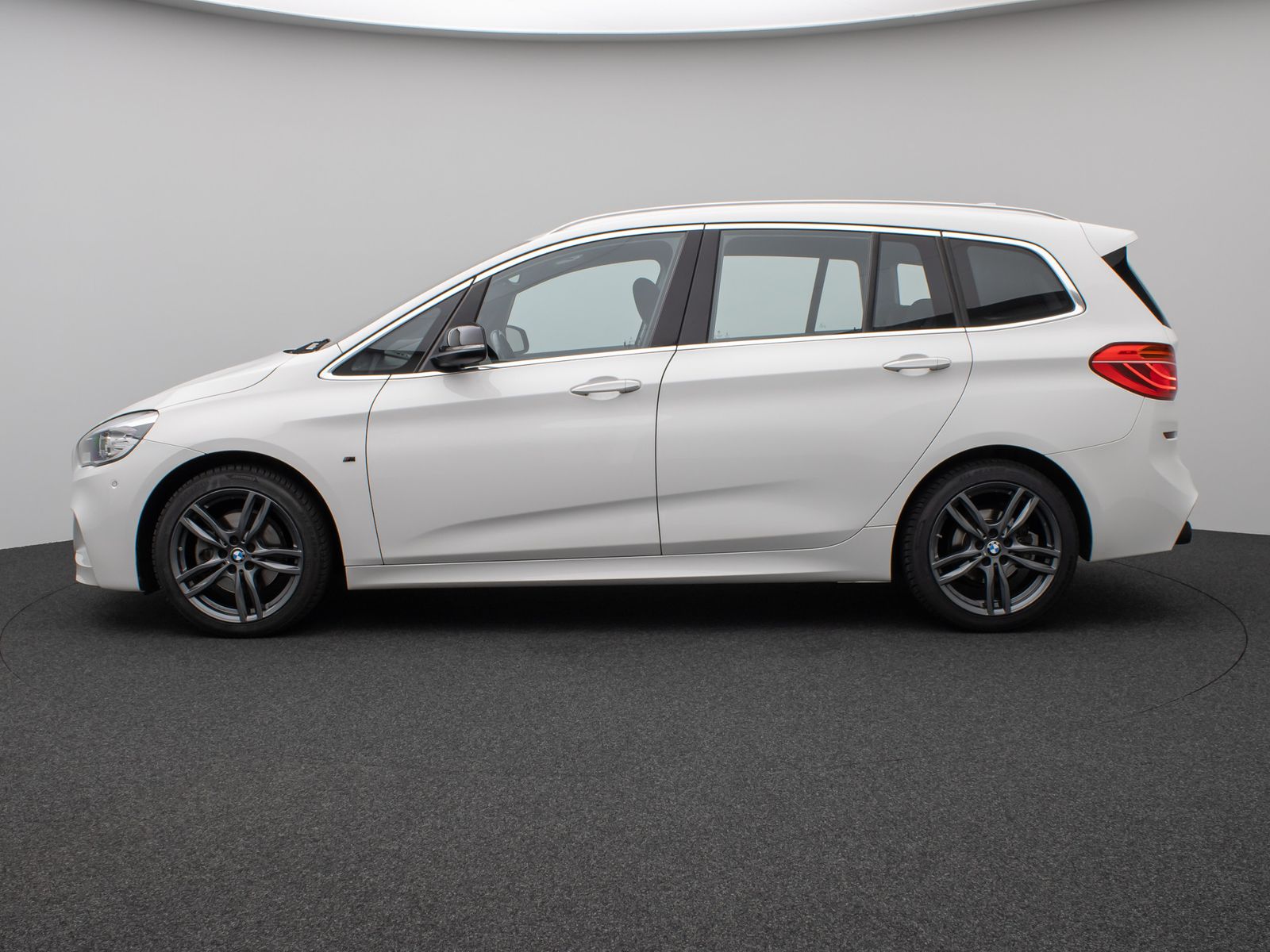 Fahrzeugabbildung BMW 218d Gran Tourer M Sport Kamera HUD AHK Stop&Go