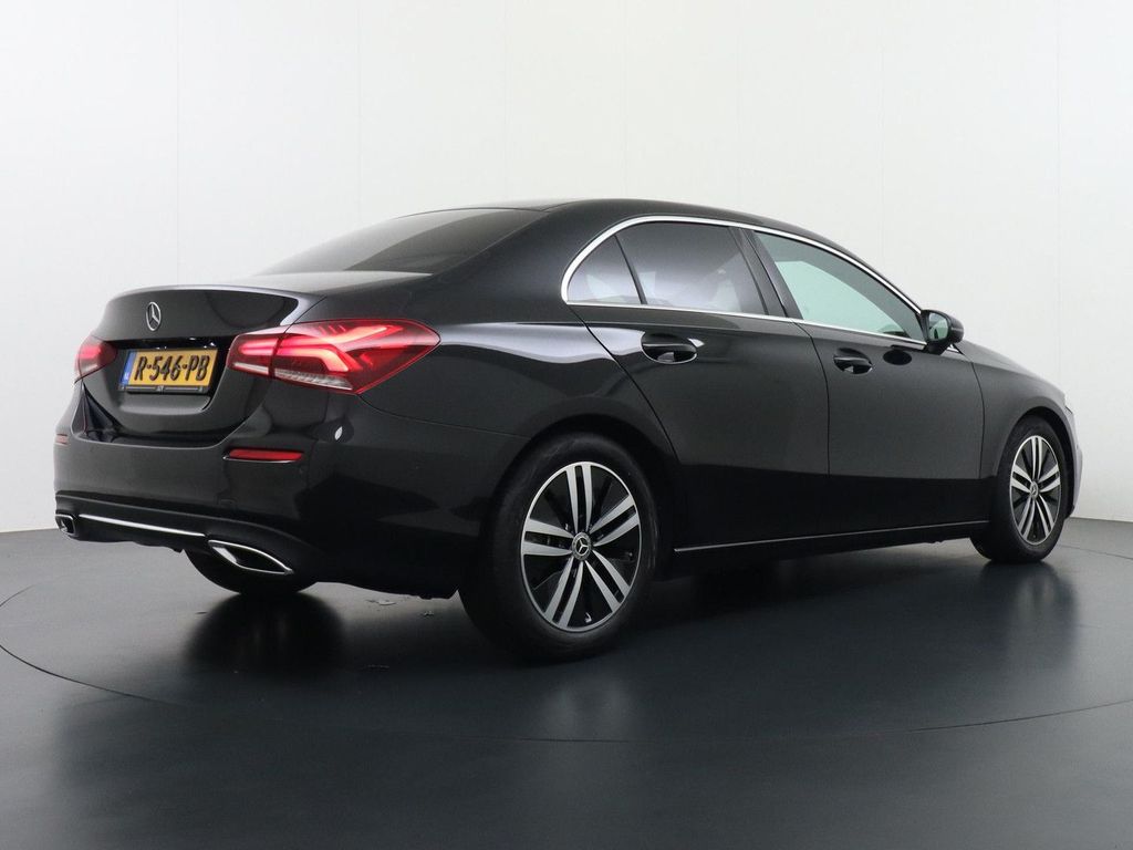 Mercedes-Benz A 180 Limousine Luxury Line | Achteruitrij kamer