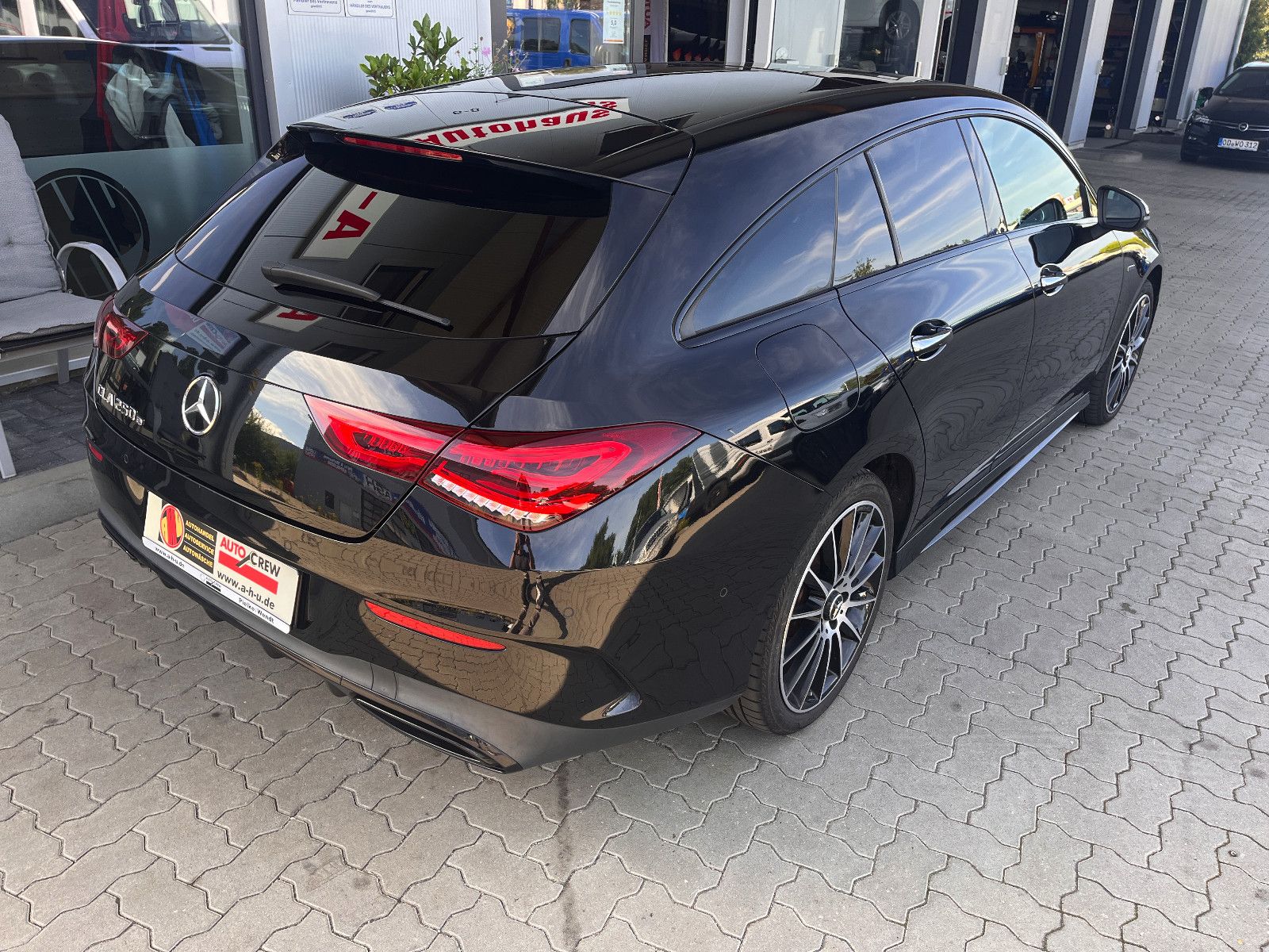 Fahrzeugabbildung Mercedes-Benz CLA Shooting Brake CLA 250 e AMG-Line