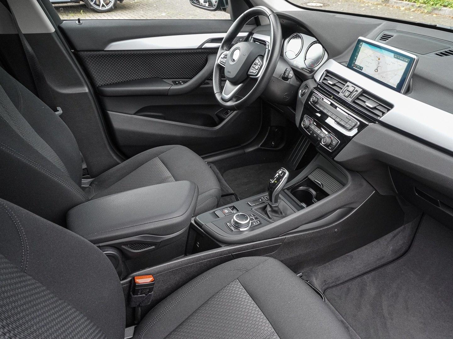 BMW X1 sDrive20i AHK RFK NAVI LED Sound Syst. DAB, миниатюра 6