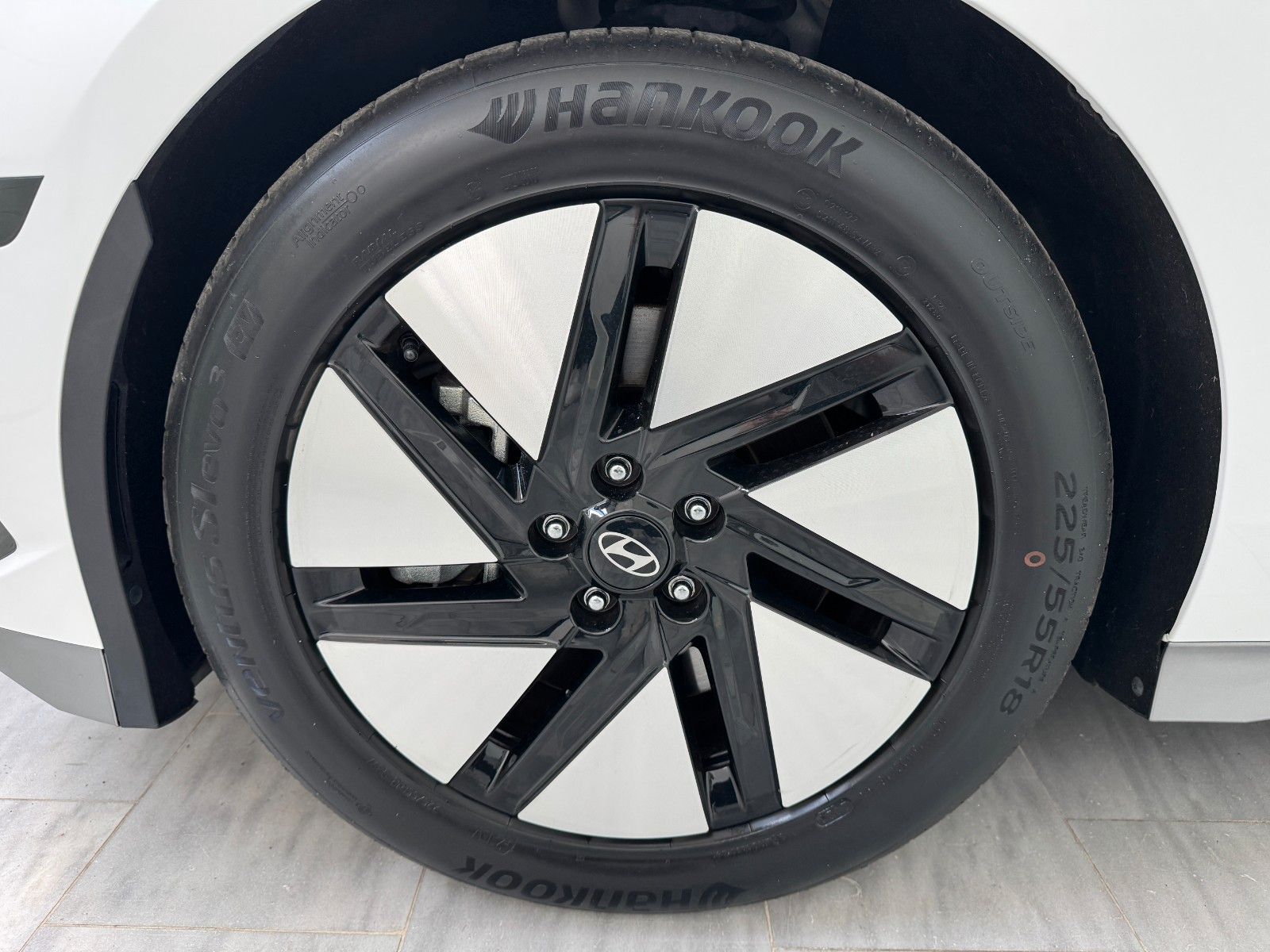 Hyundai IONIQ 6 – Bild 11