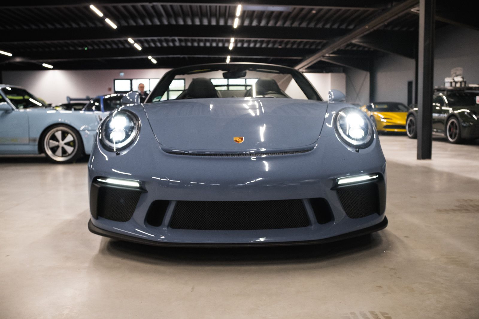 Fahrzeugabbildung Porsche 991/911 Speedster-PTS Aetnablau-Lift-DAB-Kamera