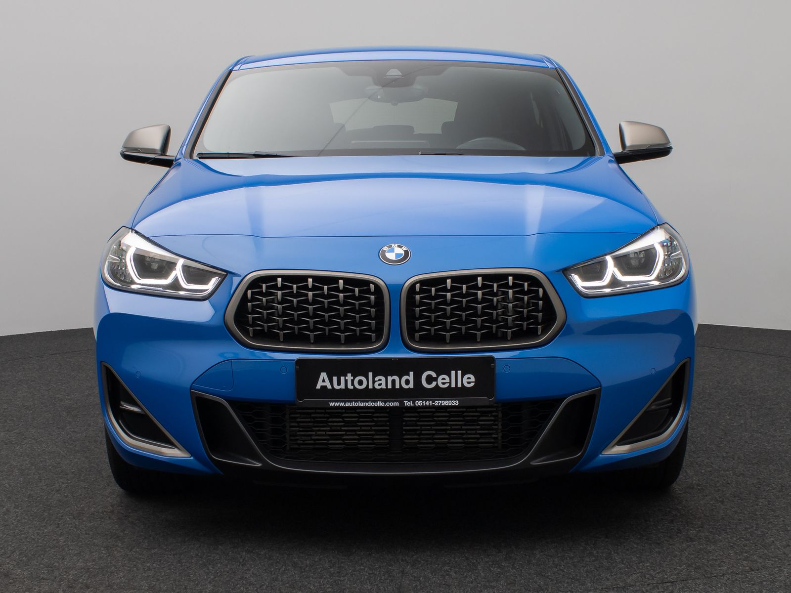 Fahrzeugabbildung BMW X2 M35i Kamera HUD DAB H/K Navi+ Alarm 19Zoll