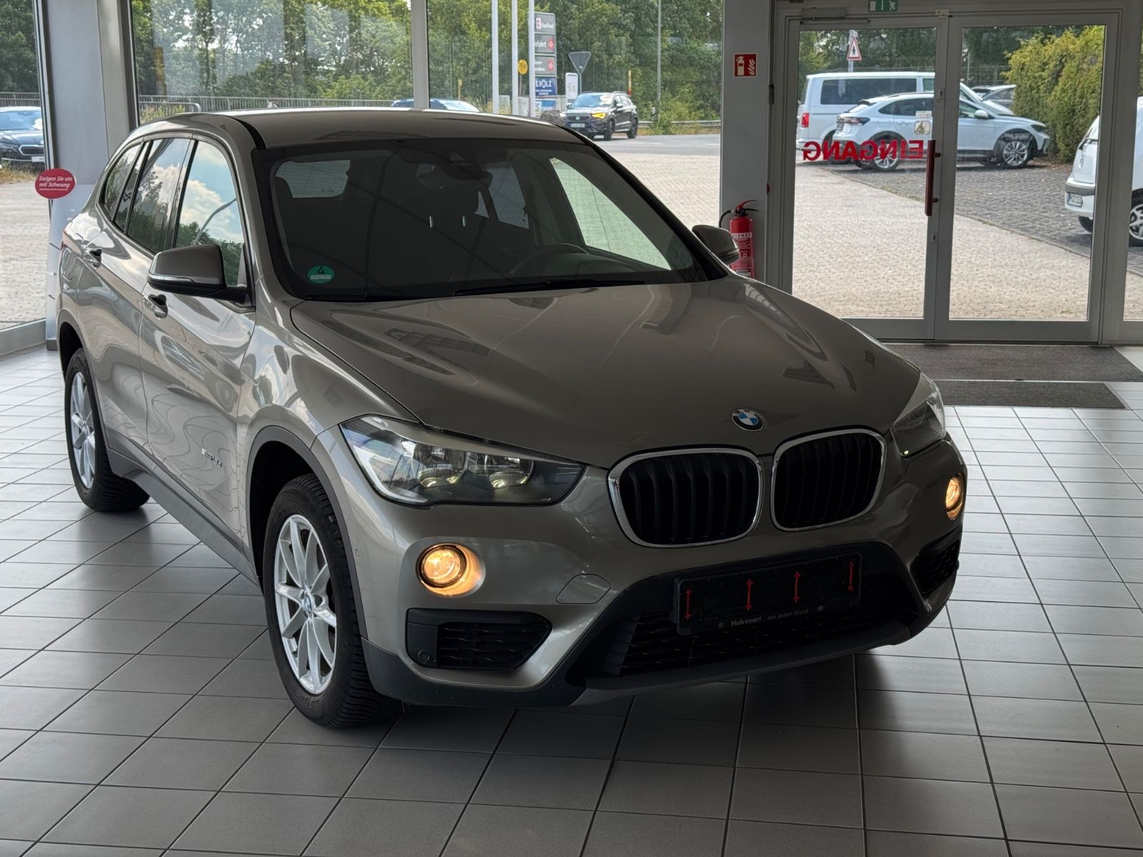 BMW X1 sDrive 18 d Advantage - NAVIGATION PDC