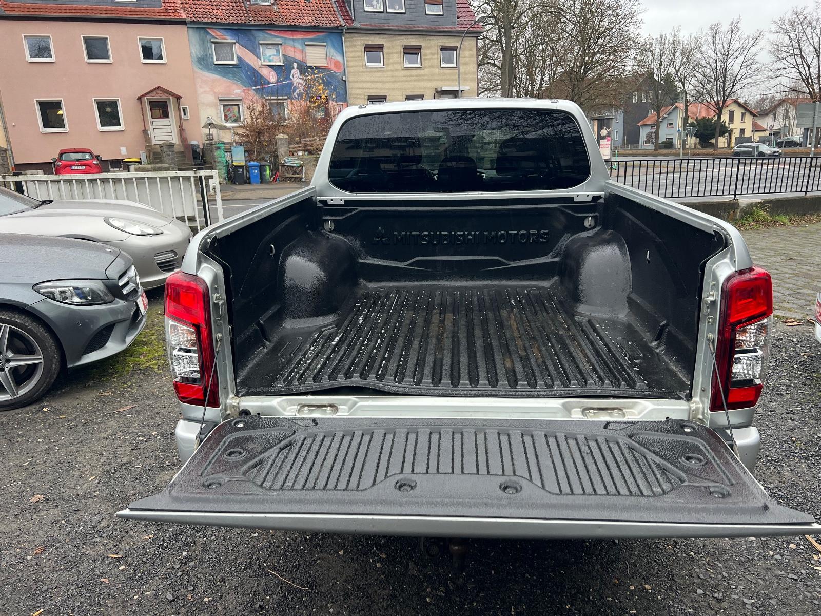 Mitsubishi L200/Doppelkabine 4WD/Kamera/Navi/Euro6/AHK