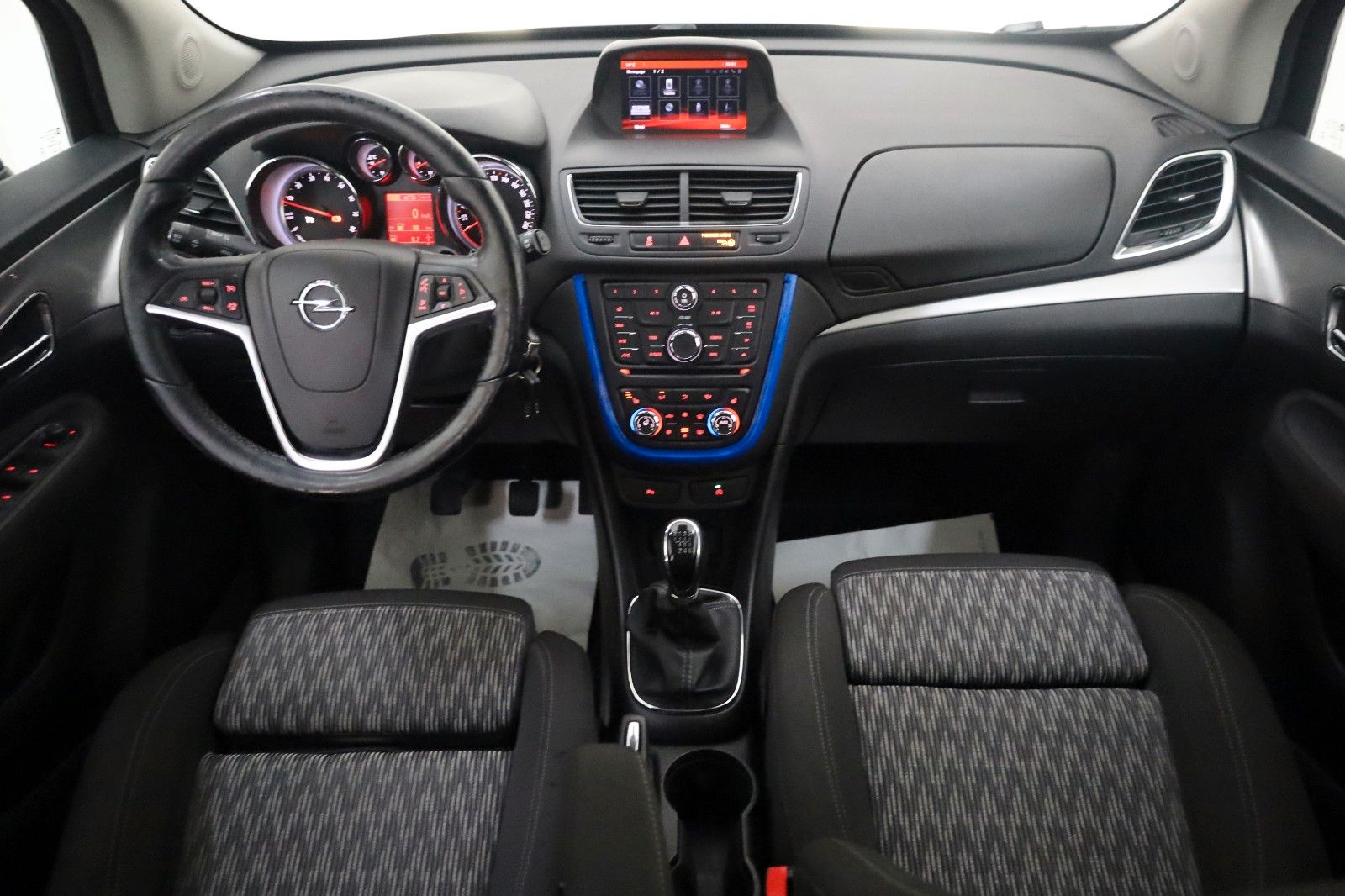 Fahrzeugabbildung Opel Mokka Edition ecoFlex,SH,Kamera,8fach bereift