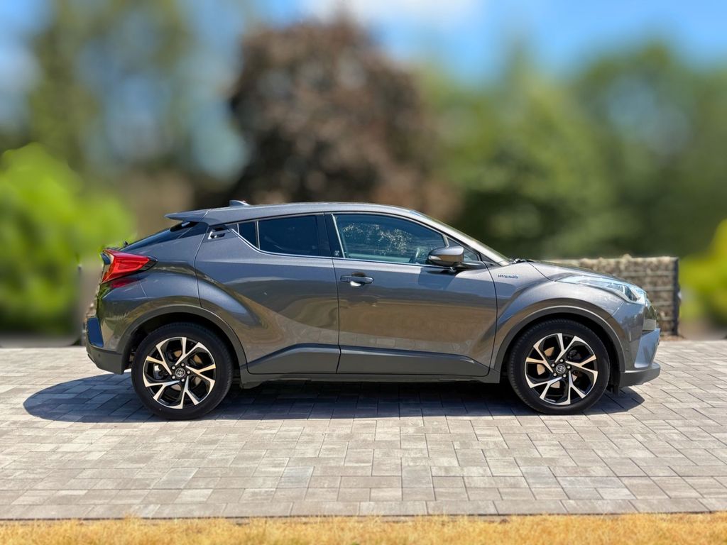 Image of Toyota C-HR