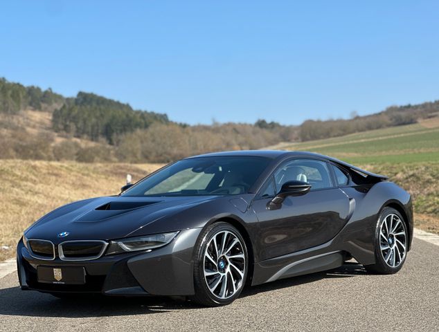 BMW i8 Coupe/DEUTSCH/4-Sitze/HK/TopView/HUD/49gCO2/