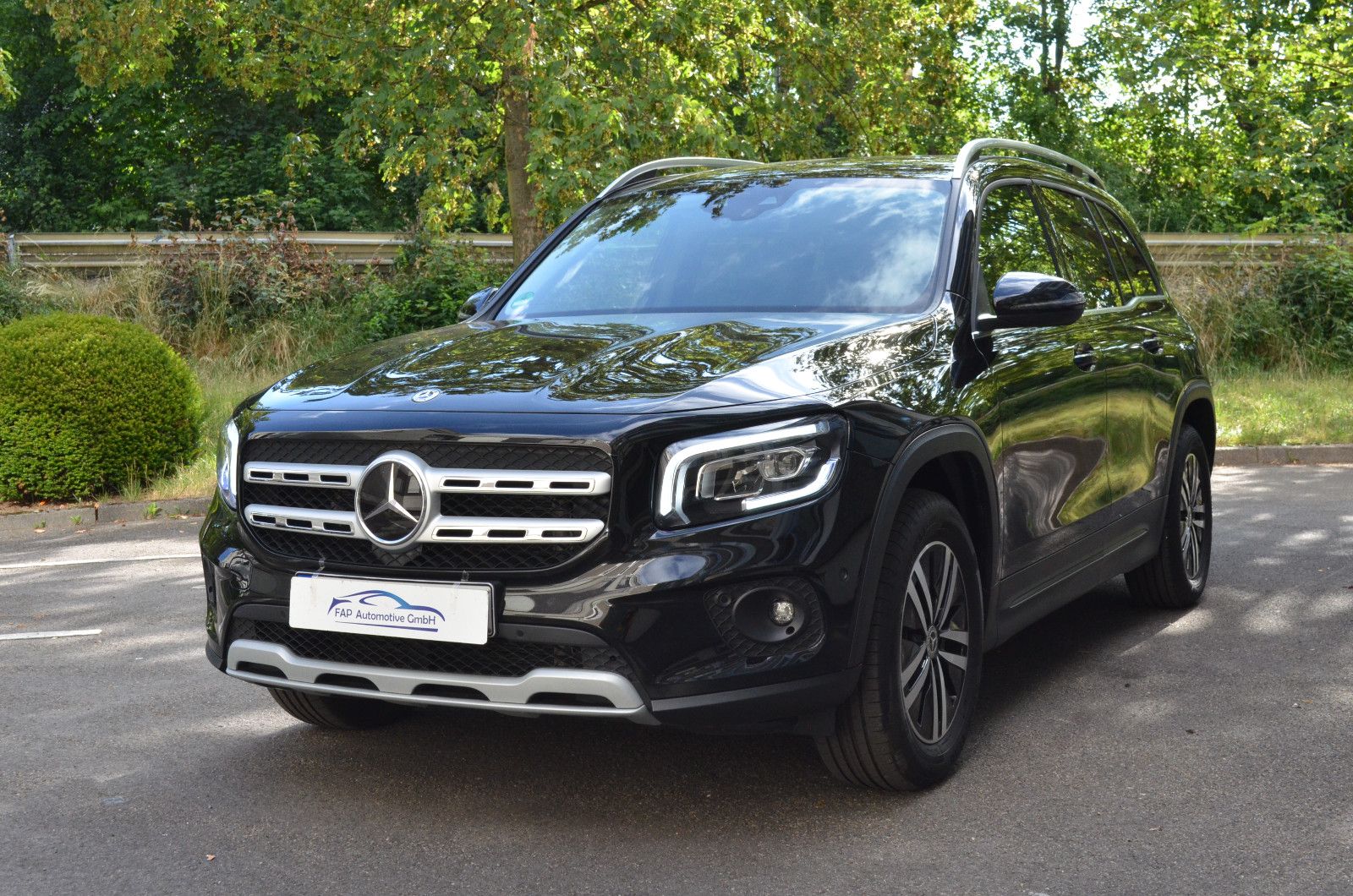 MERCEDES-BENZ GLB 200 d Style