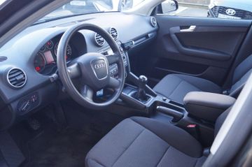 Audi A3 Sportback TDI Attraction NAVI-KLIMA-TEMPOMAT-