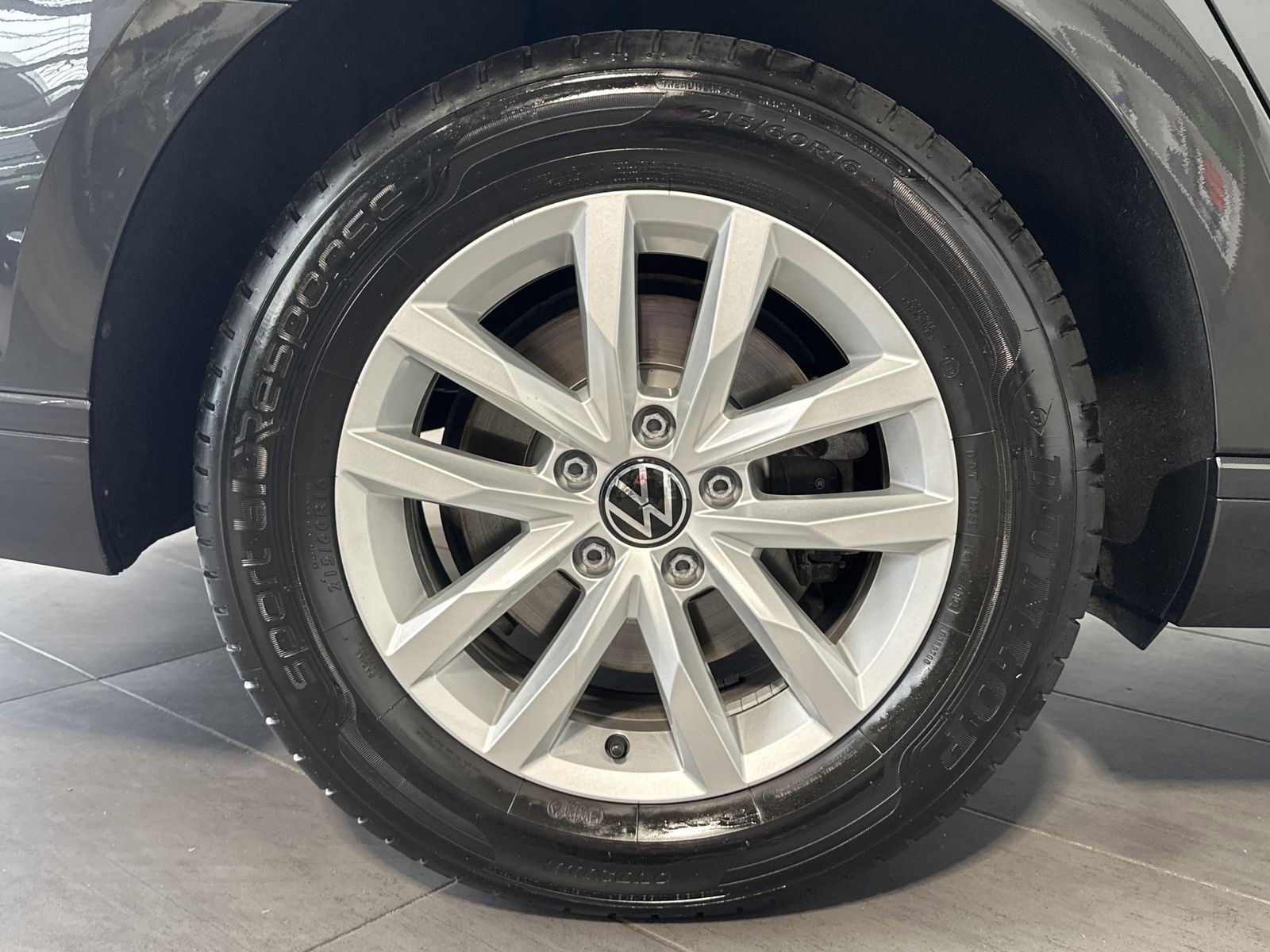 Fahrzeugabbildung Volkswagen Passat Variant 2.0 TDI DSG Business NAV+LED+ACC