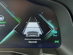 Fahrzeugabbildung DS Automobiles DS 7 Crossback E-Tense 300 4x4 Grand Chic