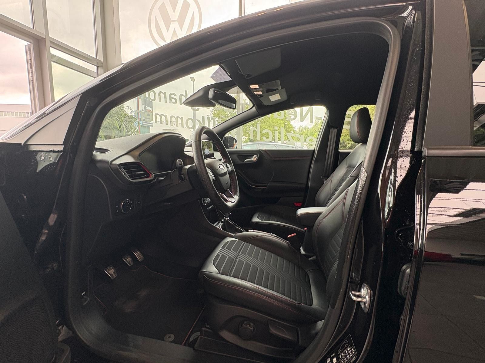 Fahrzeugabbildung Ford Puma Hybrid ST-Line X/Erst 27000 km