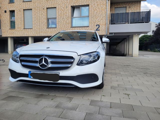 MERCEDES-BENZ E 350 d T AVANTGARDE Autom. AVANTGARDE