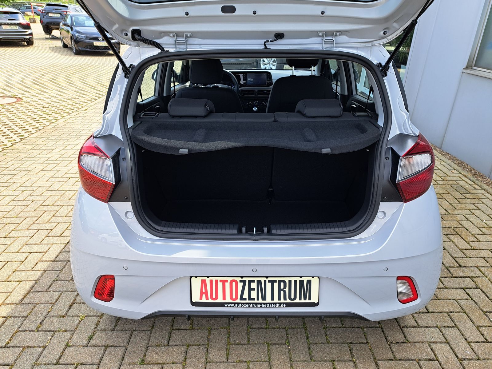 Fahrzeugabbildung Hyundai i10 1.0 MODELL 2025 NAVI WINTERPAKET KAMERA DAB