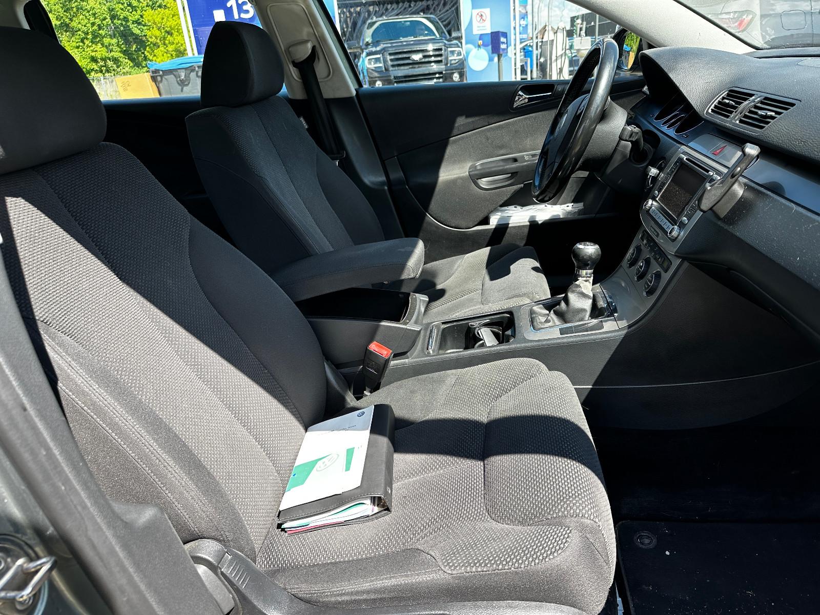 Volkswagen Passat 2006 — photo 12