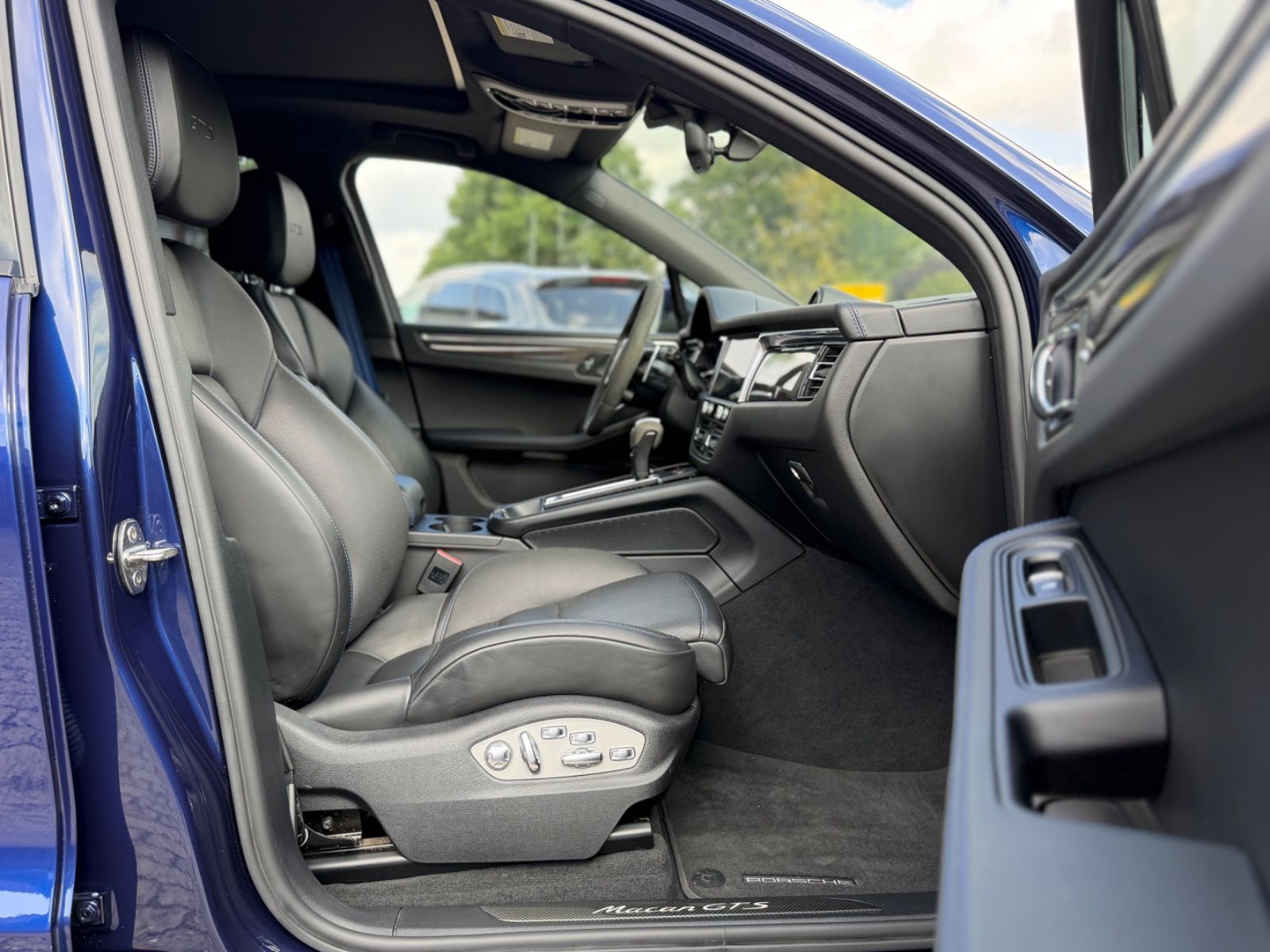 Porsche Macan GTS Pano Nappa Bose Led Carbon Luft Lkh foto 15