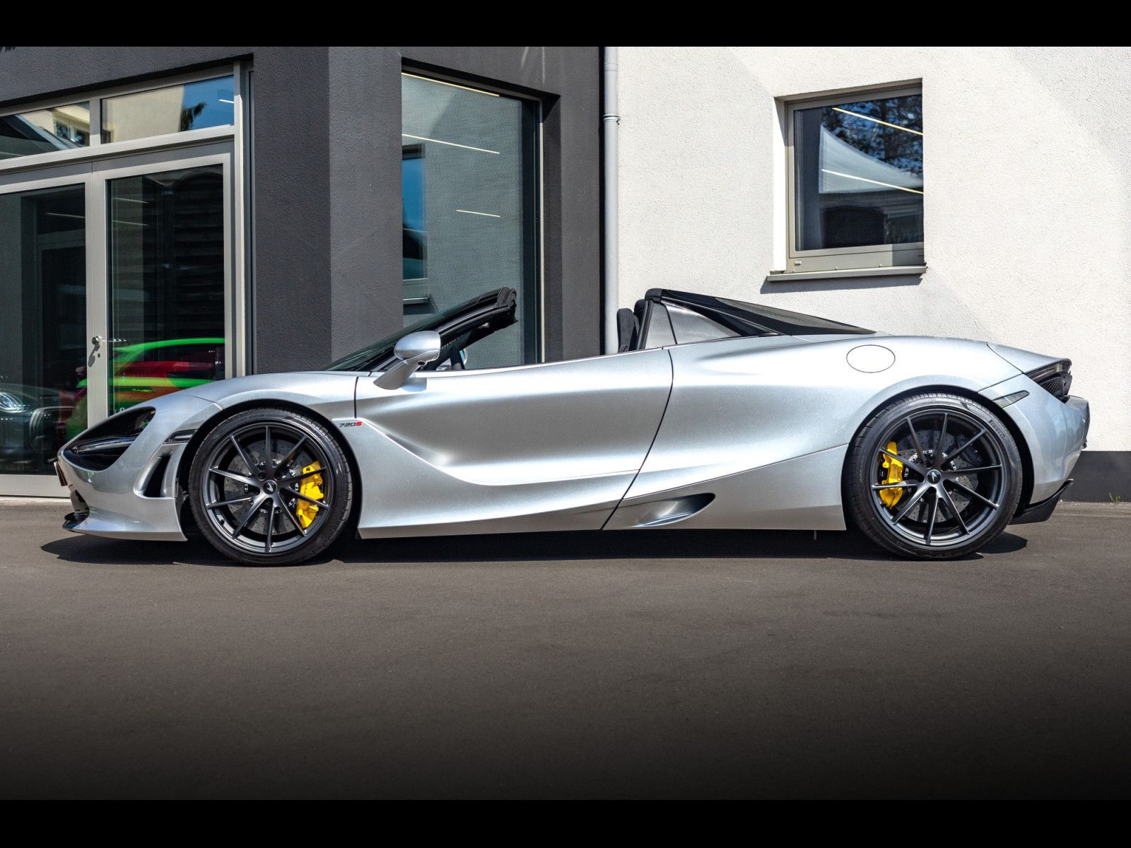McLaren 720S SPIDER°STEALTH°XPEL°ELITE PAINT°B&W°LIFT imagem 2