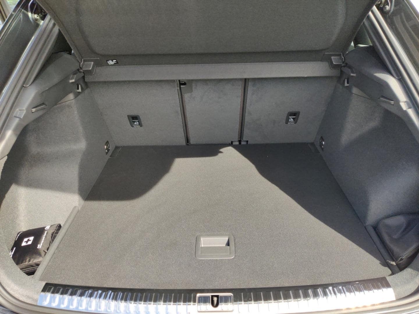 Fahrzeugabbildung Audi Q3 SUV S line Q3 35 TDI, 19", Assistenzpak, Navi