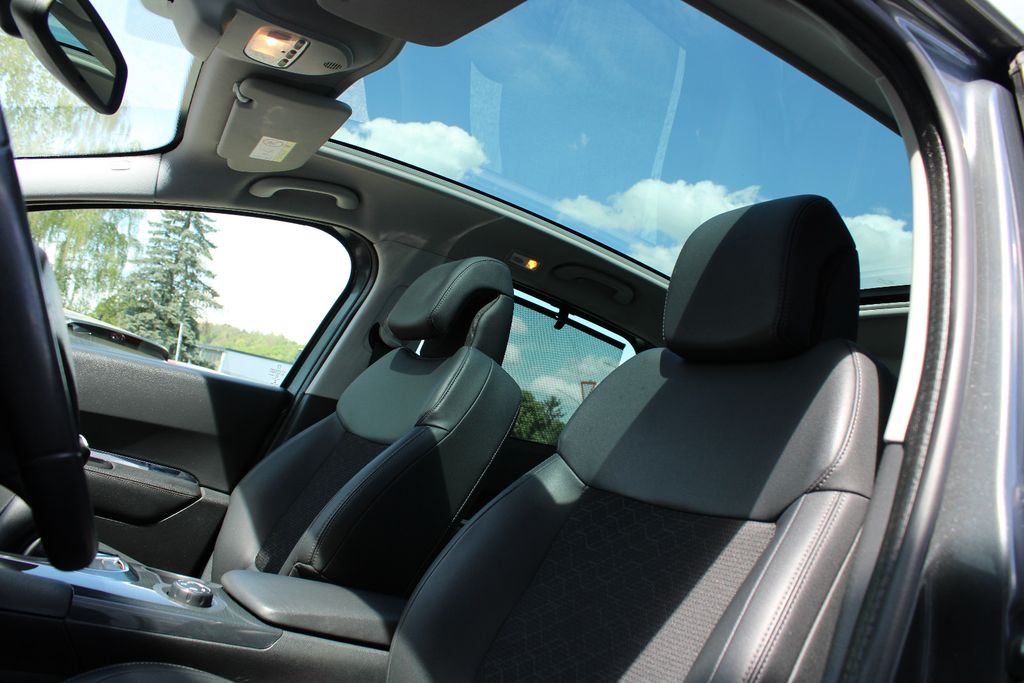 PEUGEOT 3008 – Bild 12 von 22