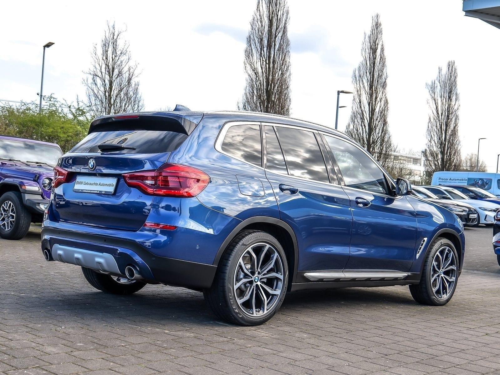 BMW X3 xDrive30d HUD ACC AHK RFK NAVI LED PDC V+H