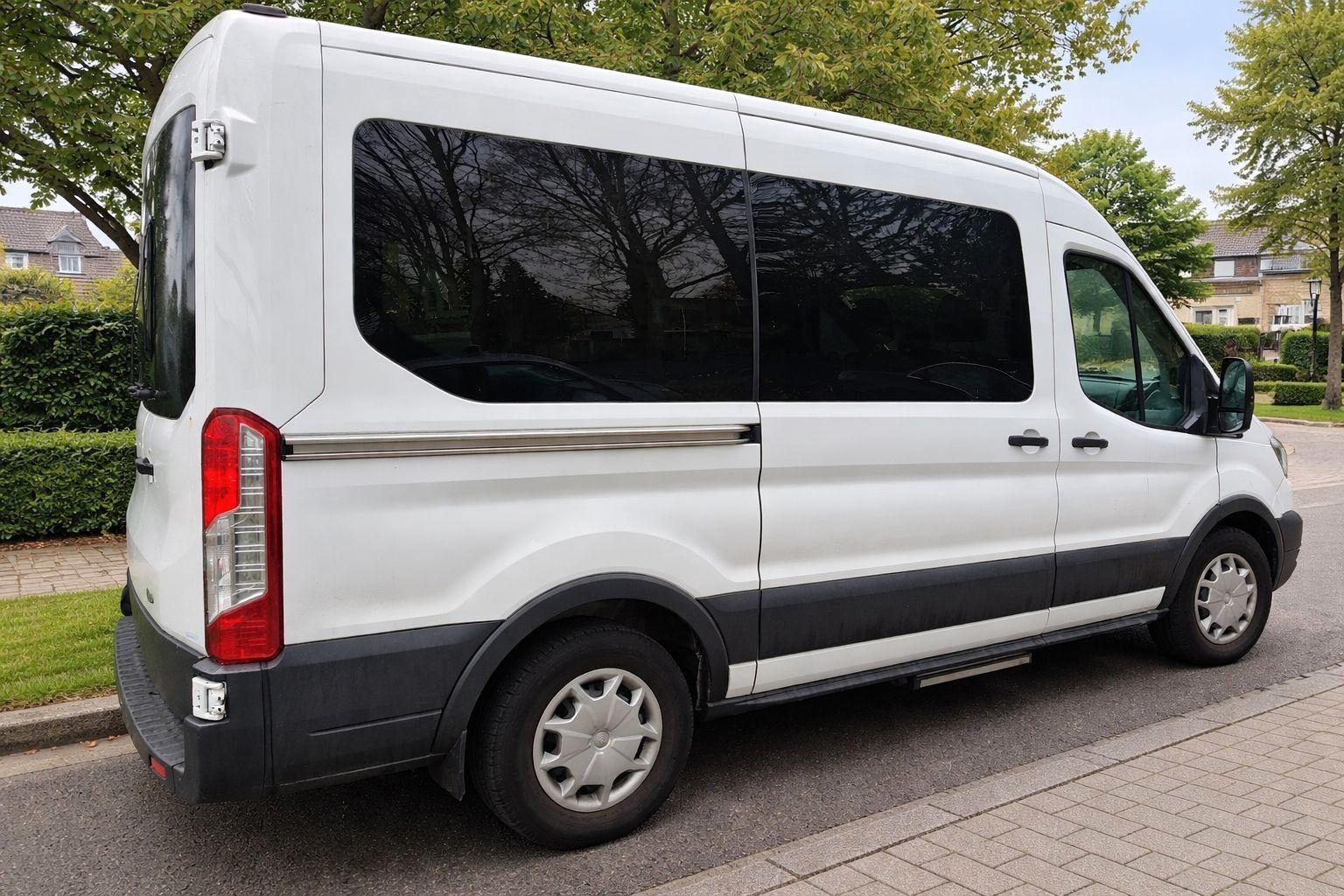 Ford Transit Kombi 330 L2 Trend 9 Sitze