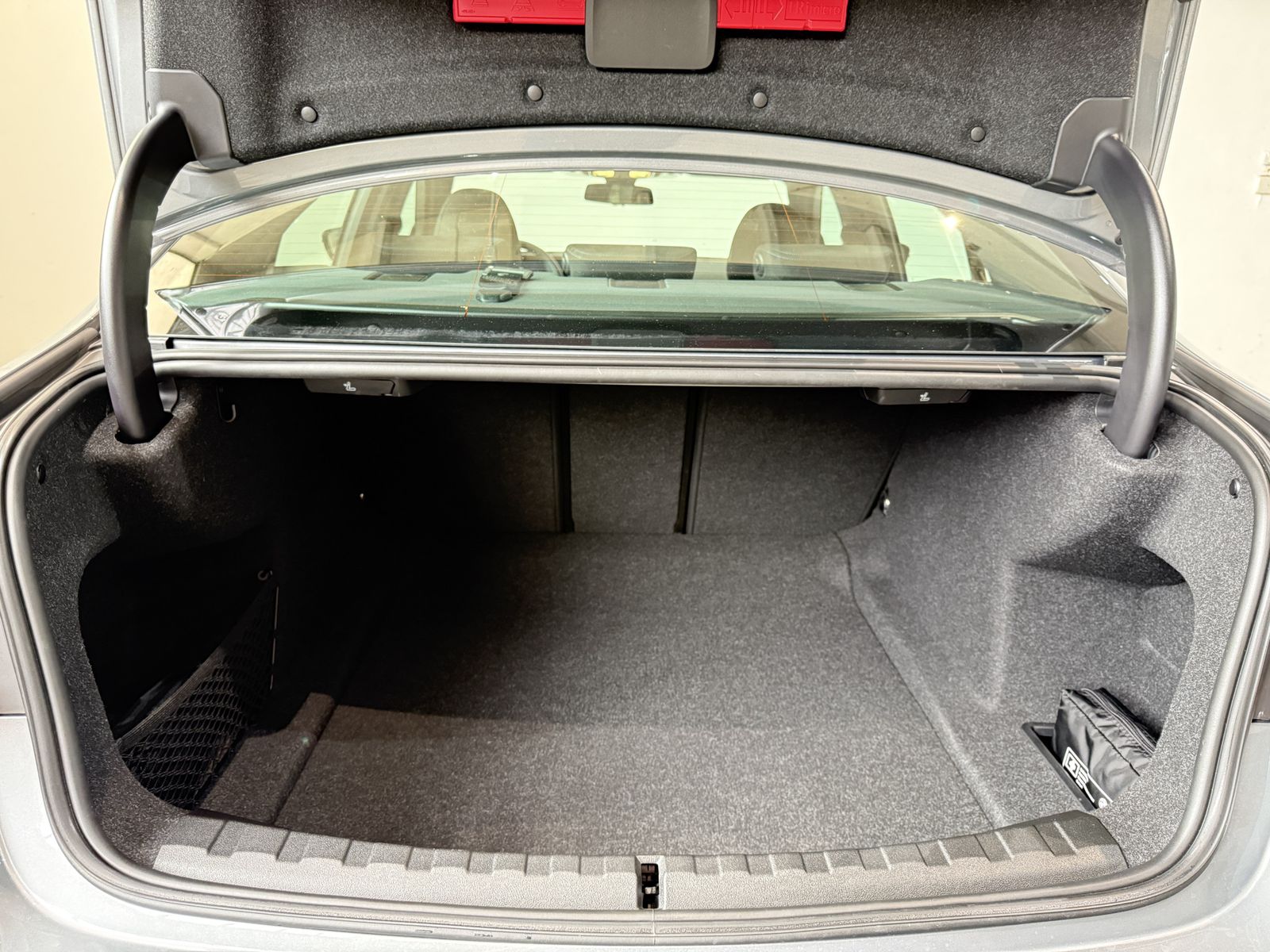 Fahrzeugabbildung BMW 330d xDrive |M Sportpaket |AHK |Driving Assistan