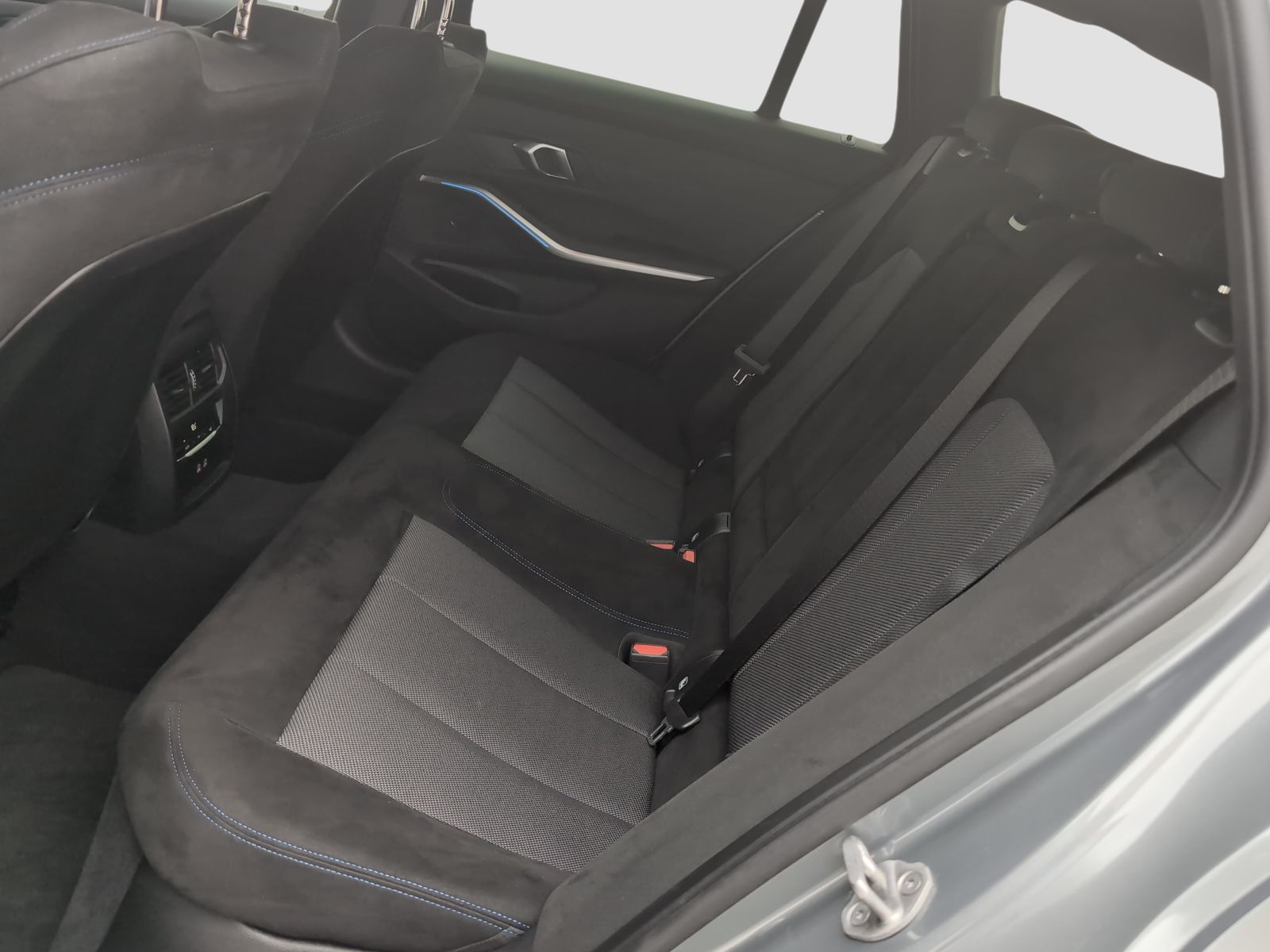 BMW 320 - Bild 9