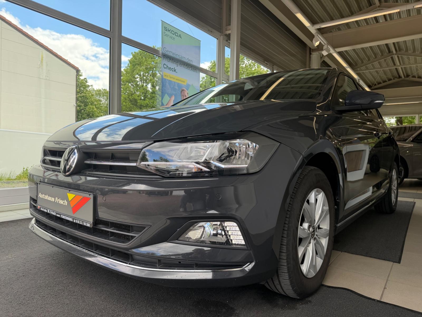 Volkswagen Polo VI Highline*HU Neu