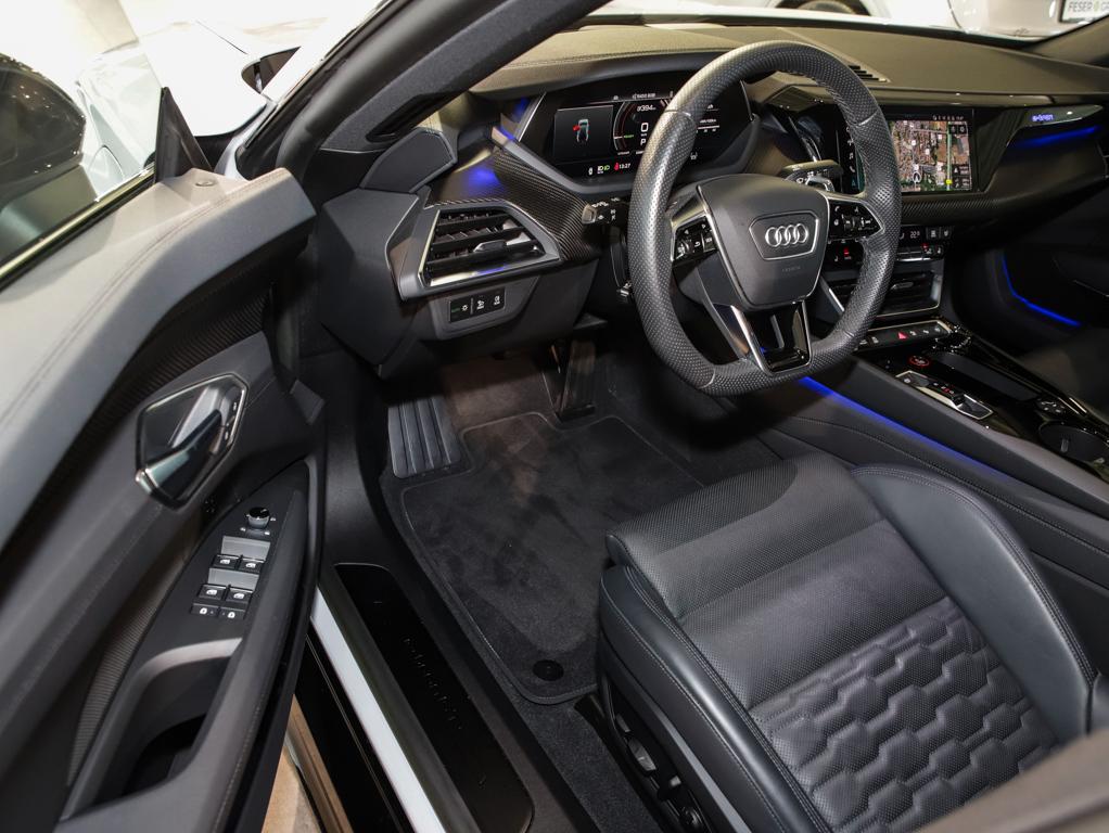 Audi e-tron GT qu. B&O Leder Luftf Matrix Wärmep 360°